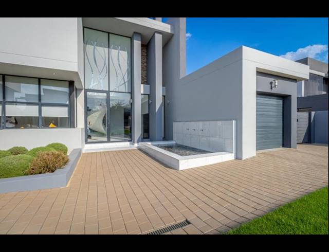 5 BEDROOM HOUSE FOR SALE IN MIDSTREAM RIDGE